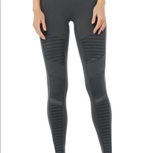 Alo High-Waist Moto legging